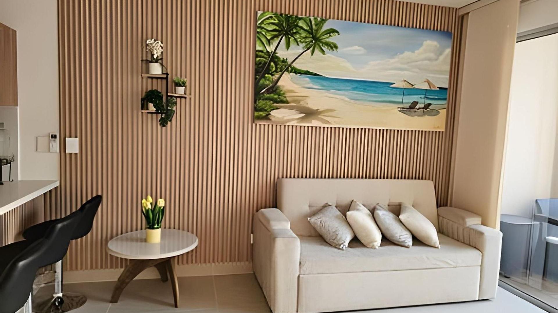 Apartamento Elegante Con Balcón En Cartagena