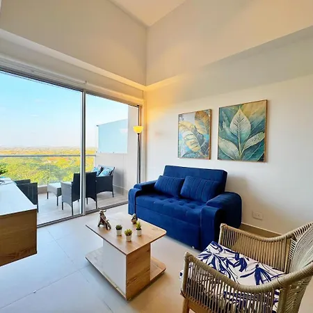 Elegante Con Balcon En