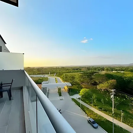 Elegante Con Balcón En Apartamento *