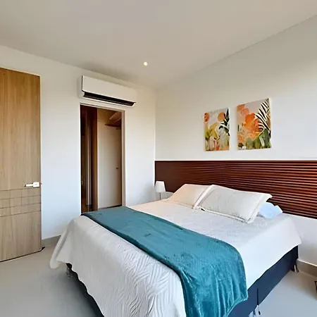 Apartamento Elegante Con Balcón En Cartagena