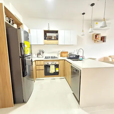 Apartamento Elegante Con Balcón En Cartagena