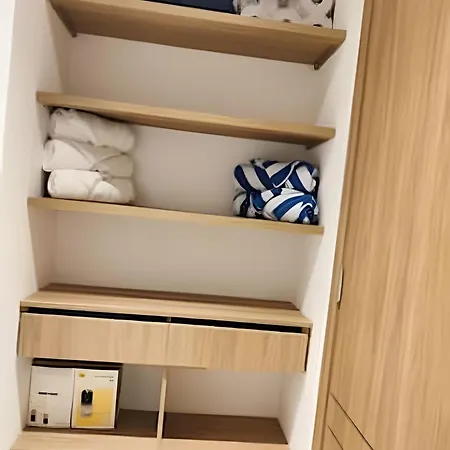 Elegante Con Balcón En Apartamento *