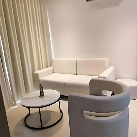 Apartamento Elegante Con Balcón En Cartagena