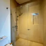 Elegante Apartamento Con Balcon En Cartagena