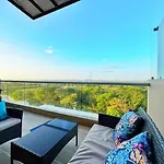 Elegante Apartamento Con Balcon En Cartagena