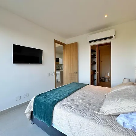 Apartamento Elegante Con Balcón En Cartagena
